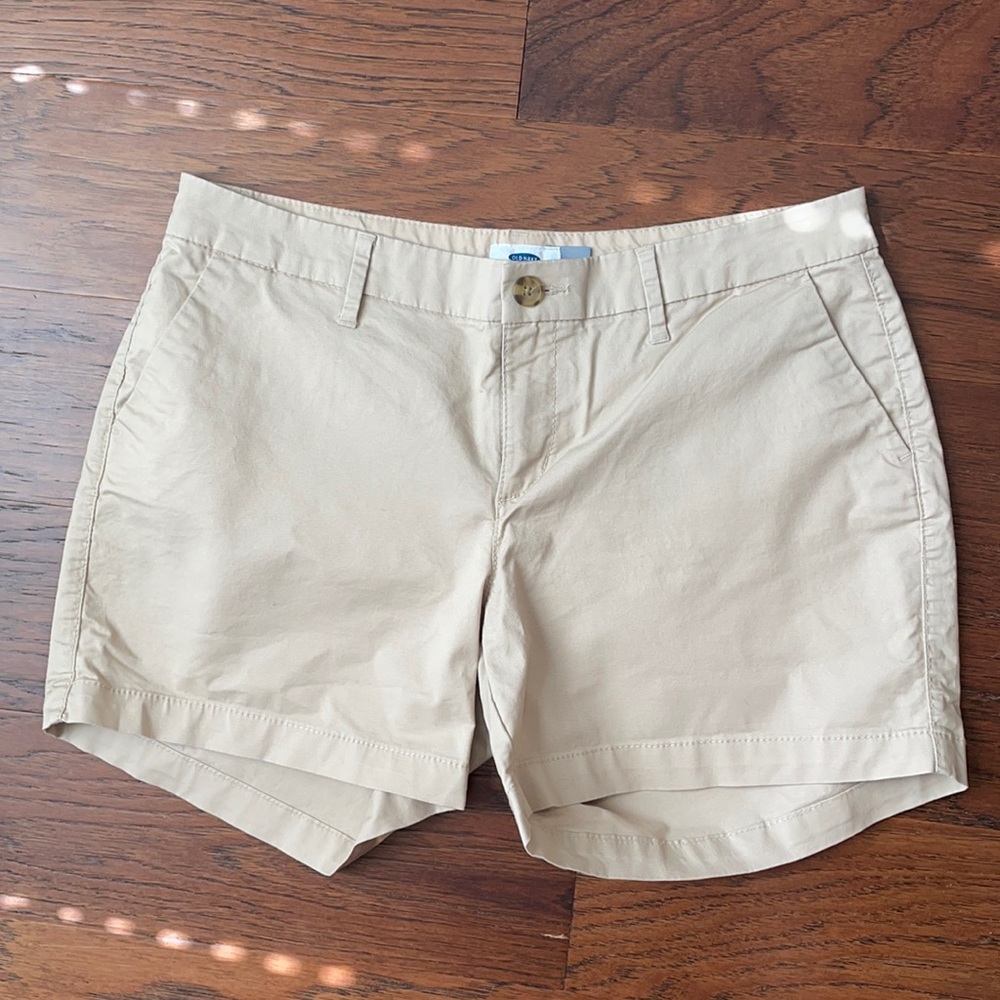 Khaki Old Navy Shorts Size 6